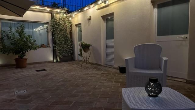 Affittacamere Il Cortile Chiaravalle Marche Extérieur photo